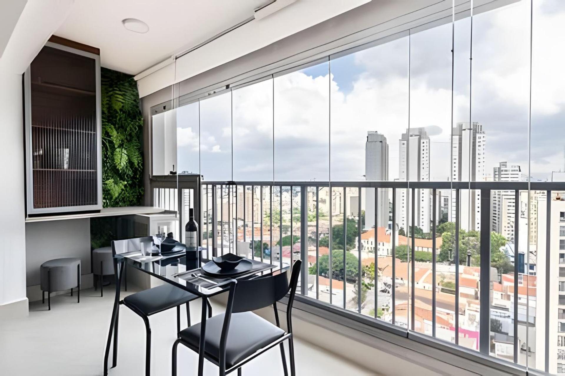 Conforto E Vista Do 17º Andar | A/c E Wi-fi 500mb